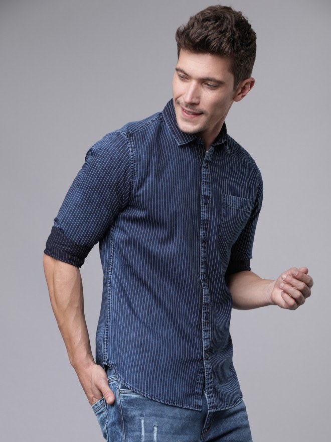 roadster men blue regular fit printed casual shirt