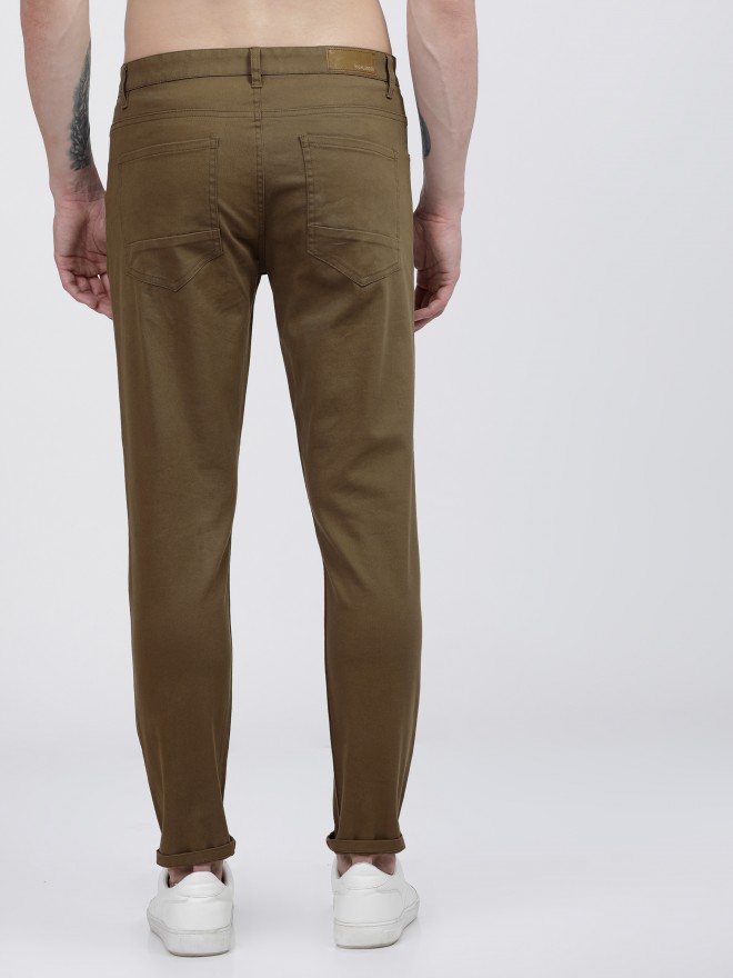 HIGHLANDER Men Beige Tapered Fit Solid Casual Trousers Chinos 