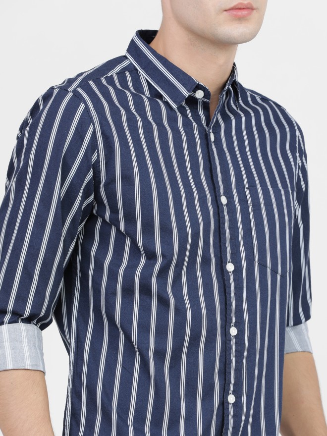 Buy Highlander Navy Blue White Slim Fit Striped Casual Shirt For Men Online At Rs Ketch