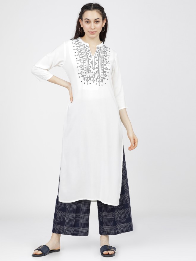 Vishudh Women Off White Printed Straight Kurtas 