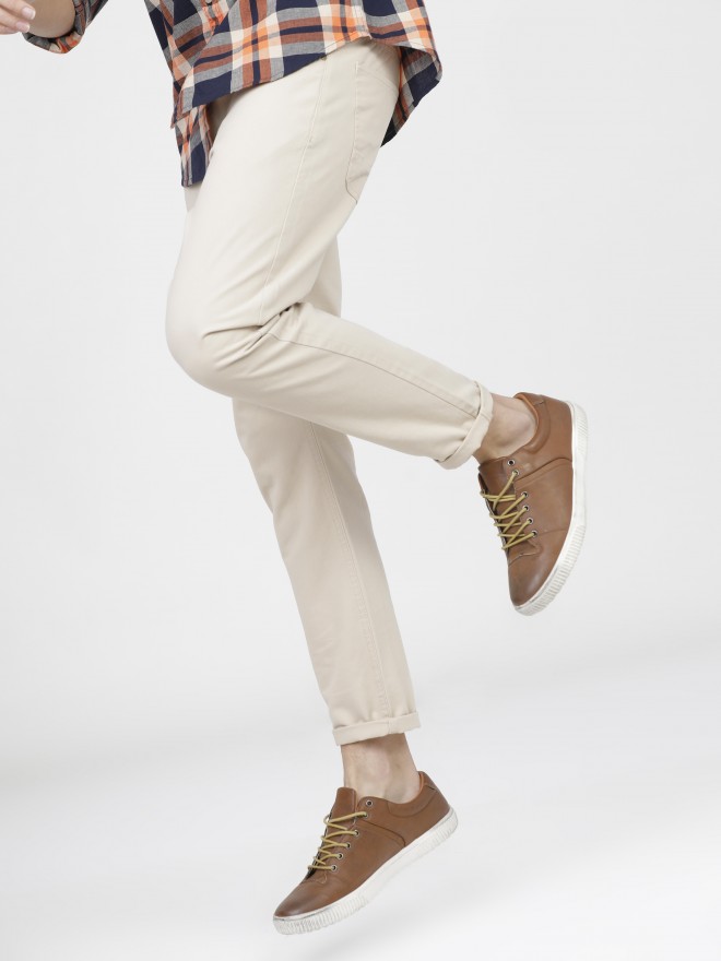 Garment-dyed stretch twill chino trousers | GutteridgeEU | Men's Trousers