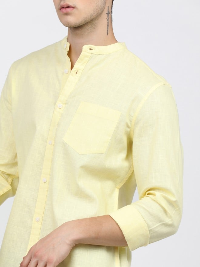 Ketch Men Yellow Solid Slim Fit Casual Shirts 