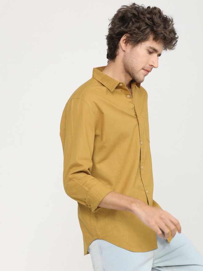 Ketch Men Mustard Solid Slim Fit Casual Shirts 