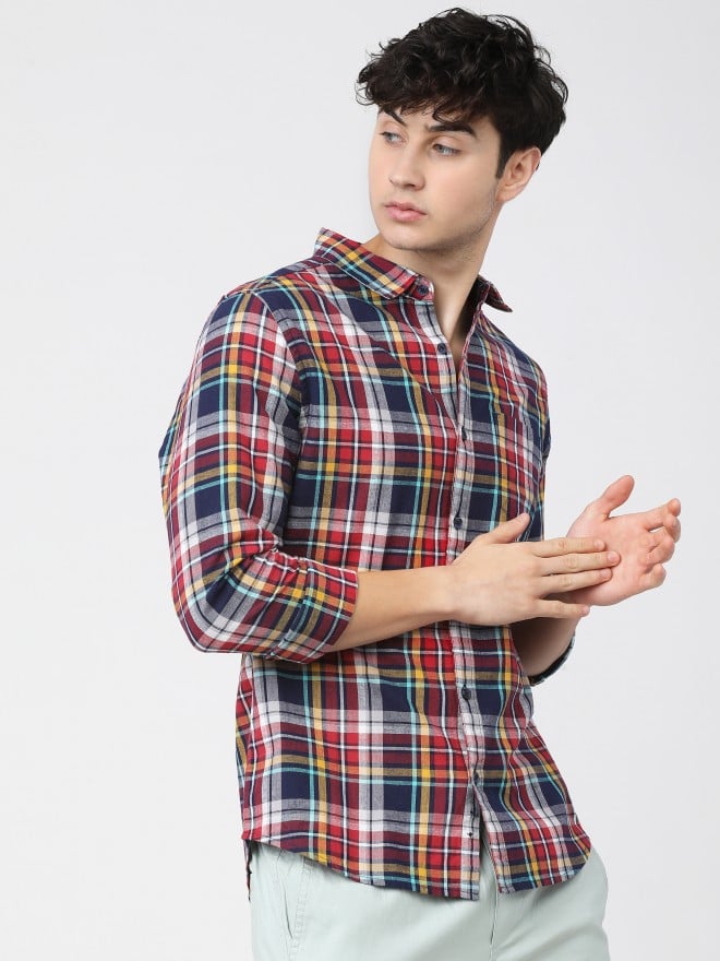 Buy Highlander Navy & Red Slim Fit Checked Casual Shirt for Men Online ...