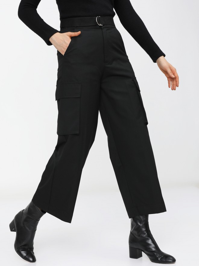 Buy Tokyo Talkies Black Straight Fit Cargos for Women Online at Rs.609 ...