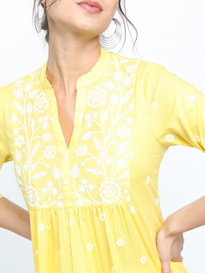 Vishudh Women Yellow Printed Regular Tops 