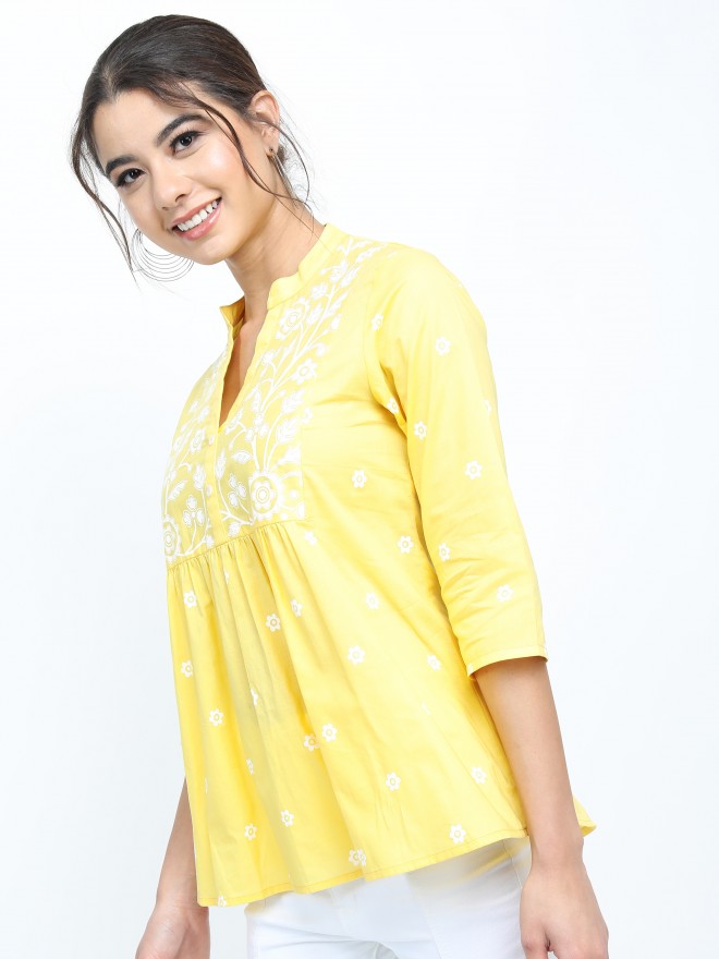 Vishudh Women Yellow Printed Regular Tops 