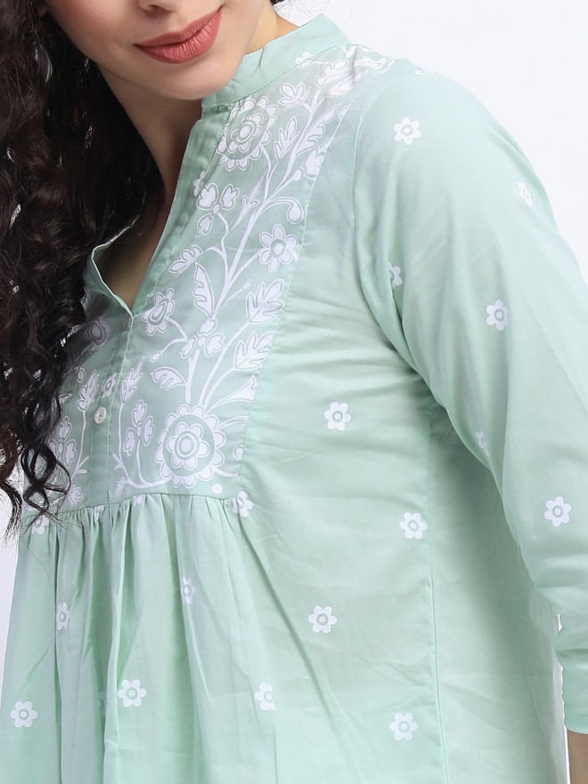 Vishudh Women Green Printed Regular Tops 