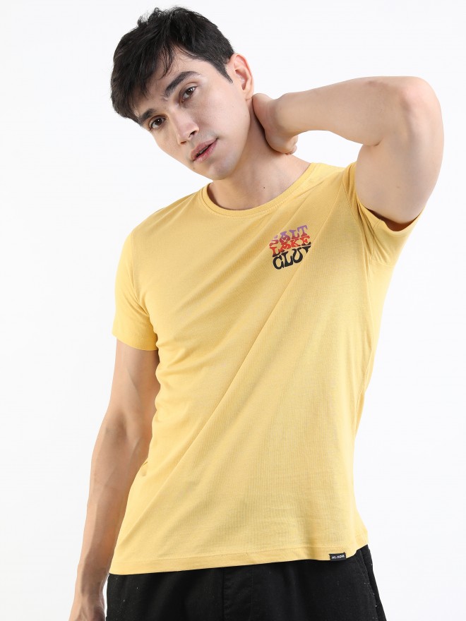 Highlander Men Yellow Printed Round Neck T-Shirts 