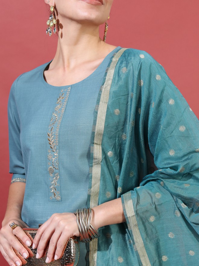 Vishudh Women Turquoise Printed Kurta Sets 