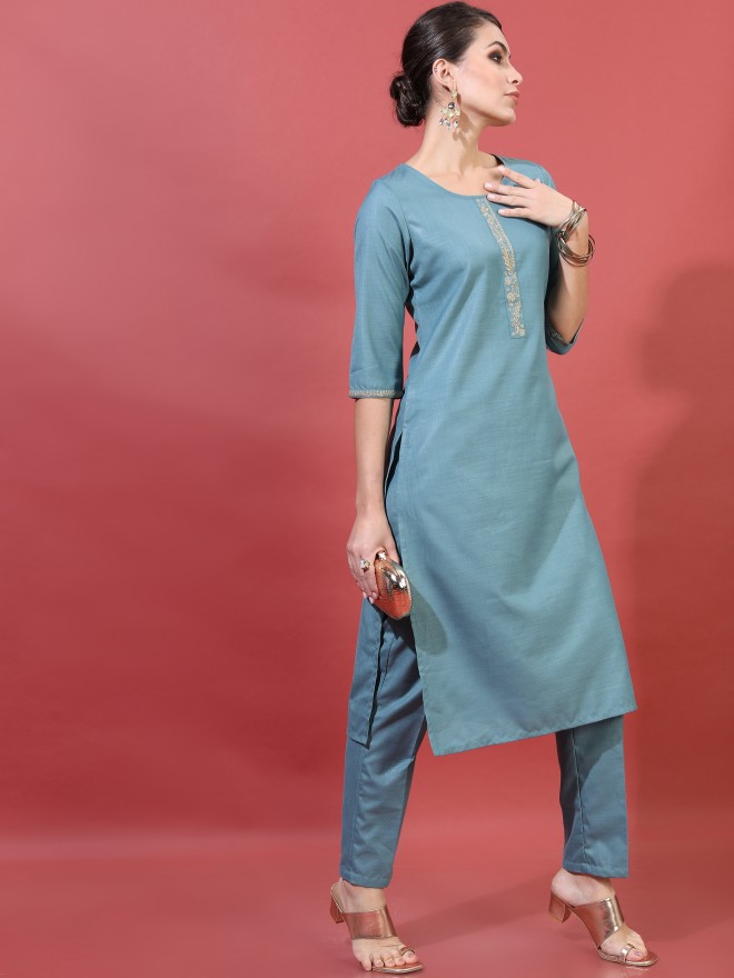 Vishudh Women Turquoise Printed Kurta Sets 