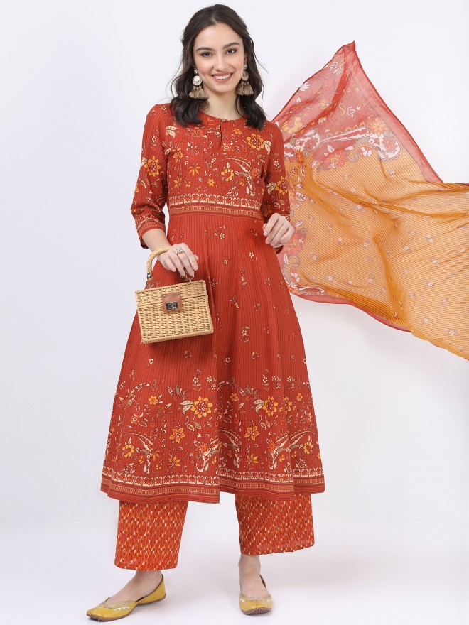 Vishudh Women Terracotta Printed Kurta Sets 