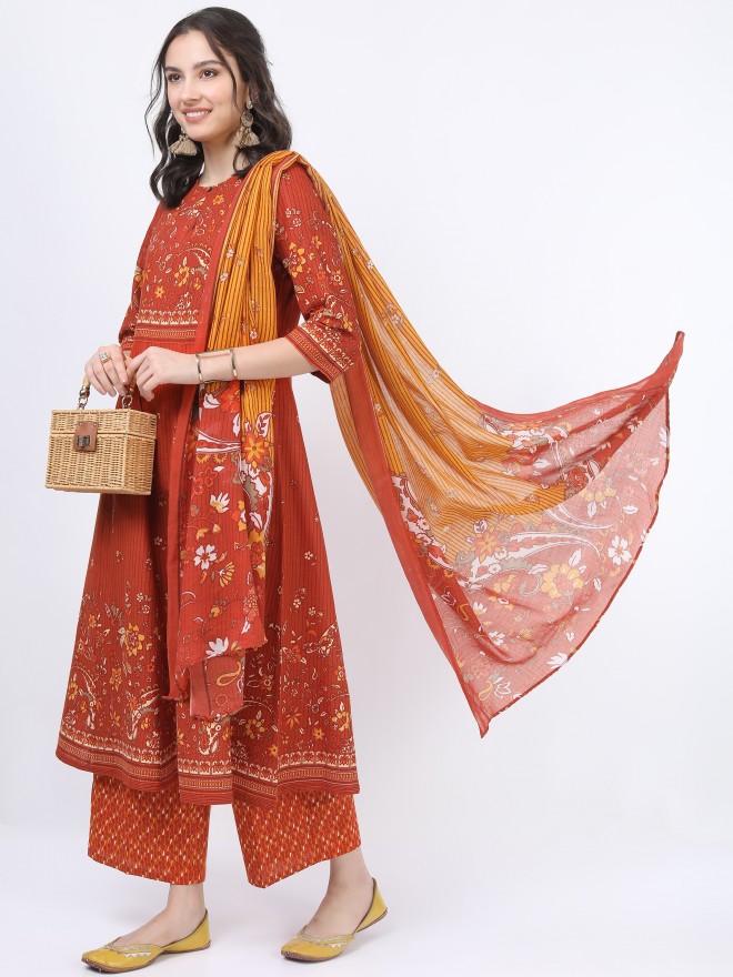 Vishudh Women Terracotta Printed Kurta Sets 