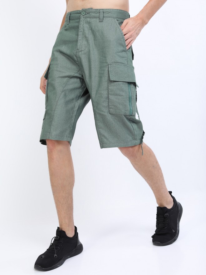 Mens knee sale length cargo shorts