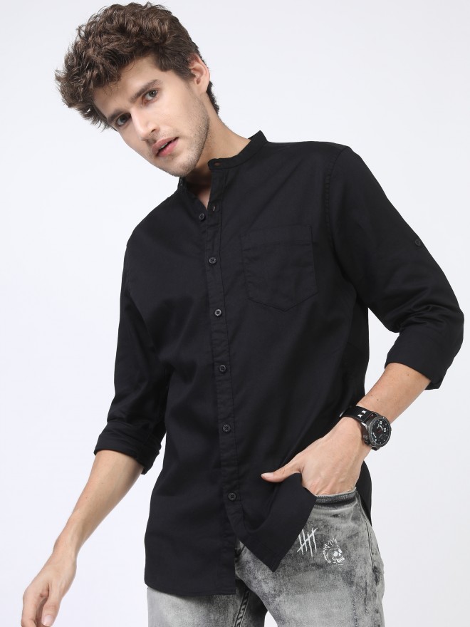 Highlander Men Black Solid Slim Fit Casual Shirts 