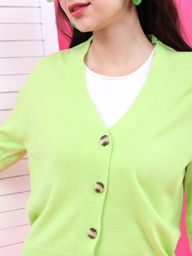 Tokyo Talkies Women Green V Neck Sweaters