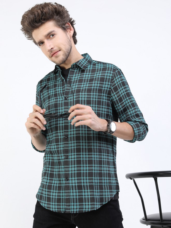 Ketch Men Black Checked Slim Fit Casual Shirts 