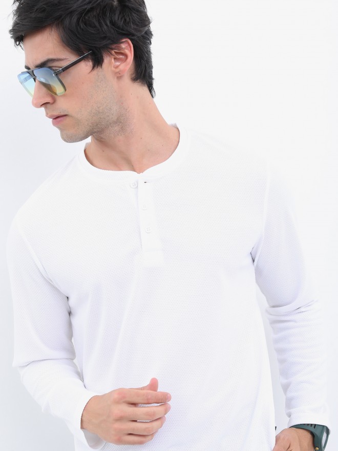 Highlander Men White Solid Henley Neck T-Shirts 