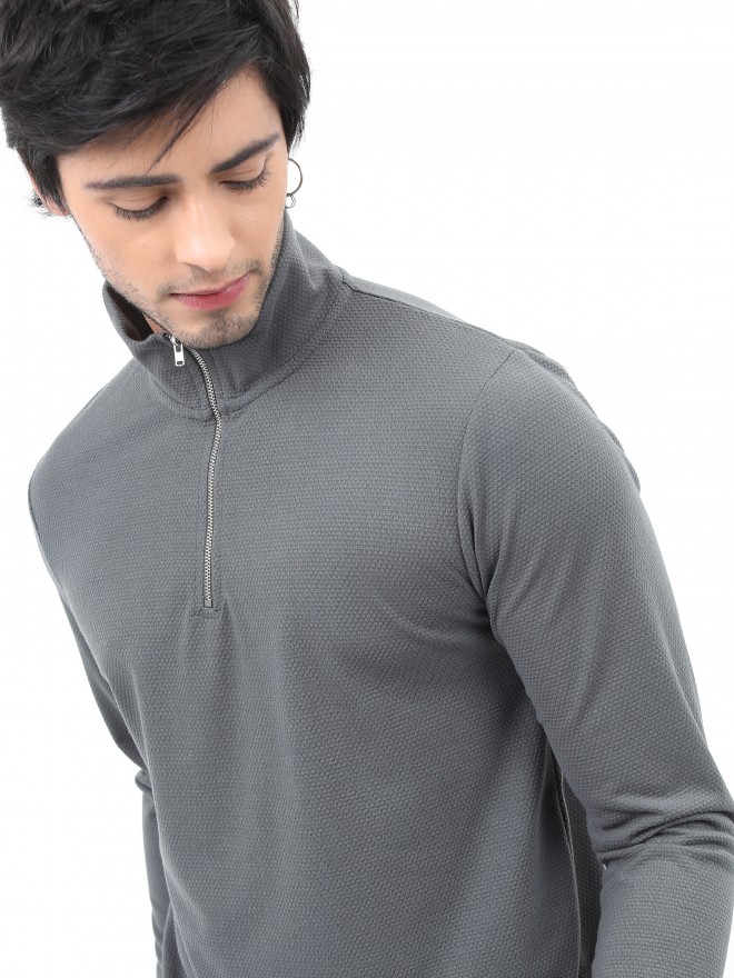 Highlander Men Grey Solid High Neck T-Shirts 