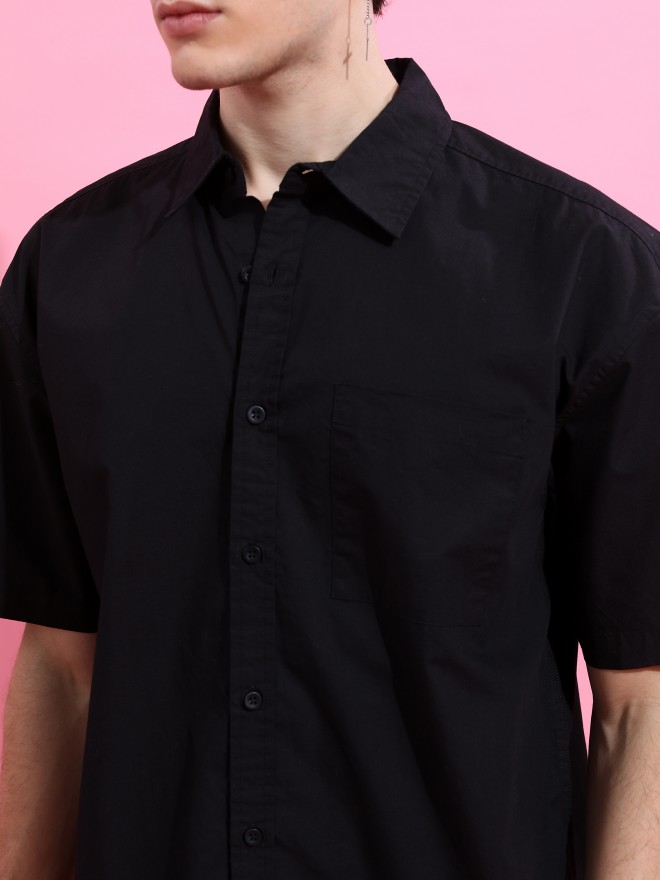 Buy Highlander Black Solid Regular Fit Casual Shirt for Men Online at ...