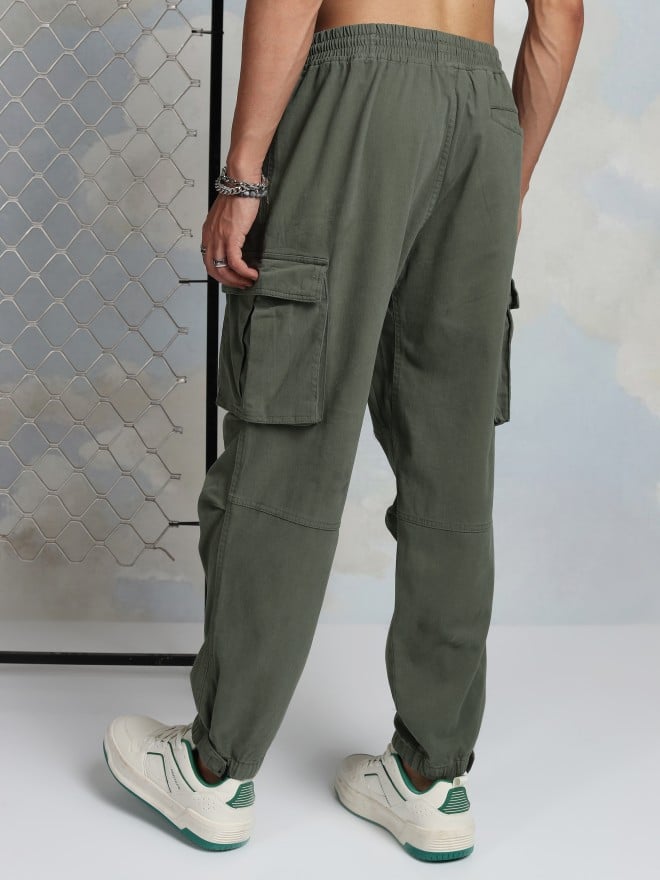 Highlander Men Olive Regular Fit Solid Joggers