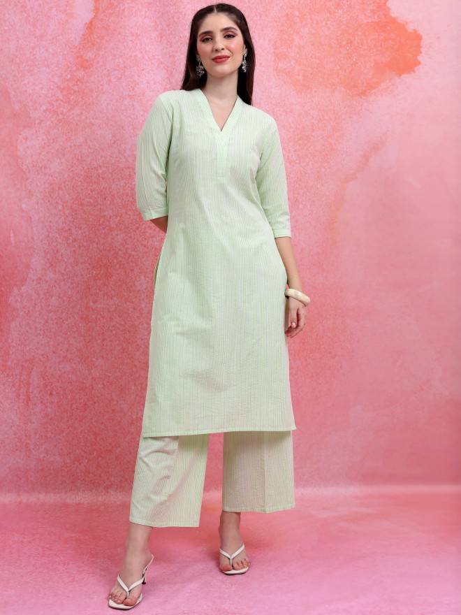 Vishudh Women Green  Kurta Sets 