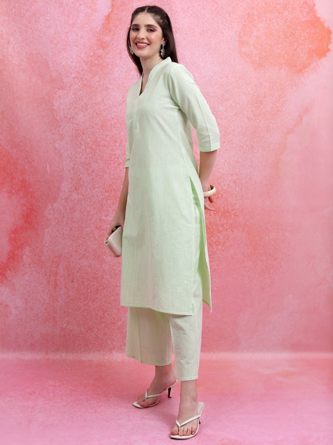 Vishudh Women Green  Kurta Sets 