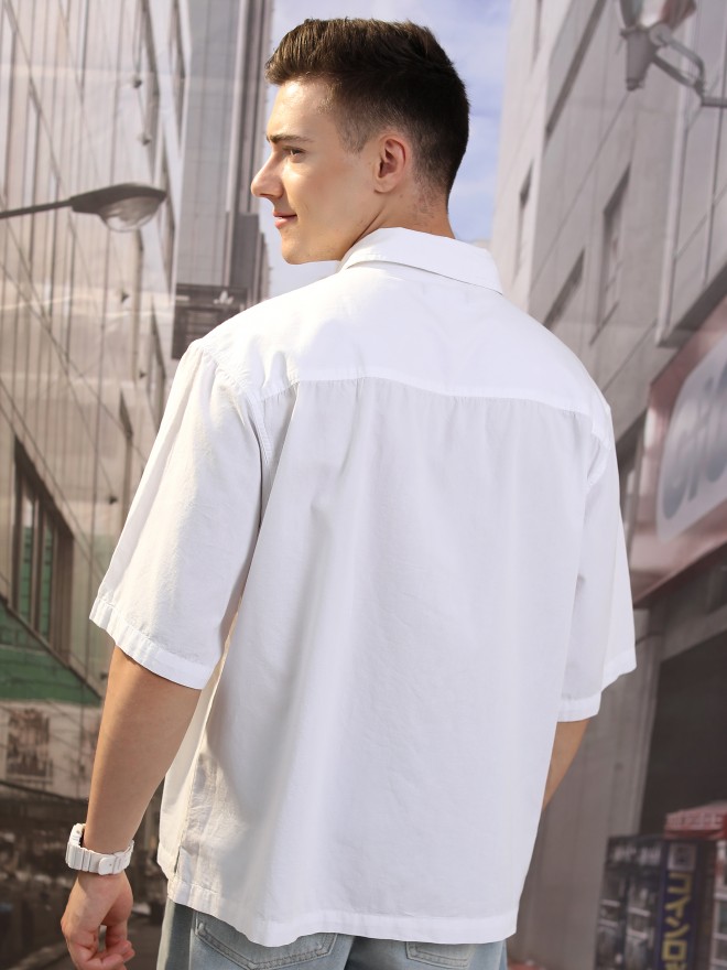 Highlander Men White Solid Oversized Fit Casual Shirts 