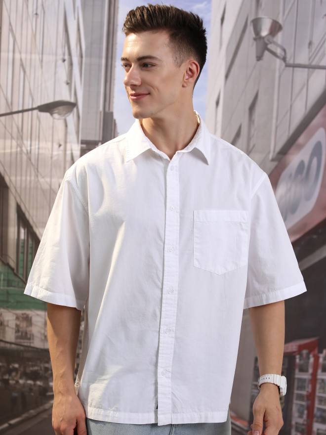 Highlander Men White Solid Oversized Fit Casual Shirts 