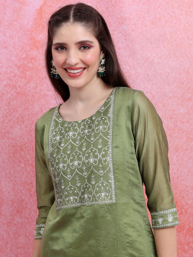 Vishudh Women Green Printed Straight Kurtas 