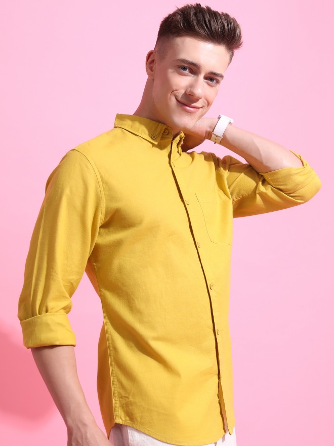 Highlander Men Mustard Solid Slim Fit Casual Shirts 