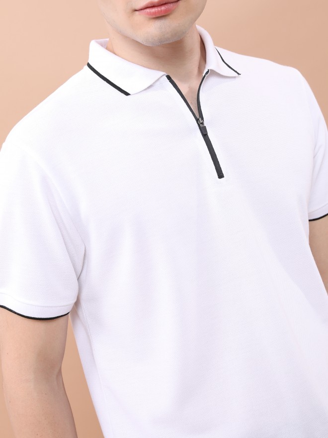 Highlander Men White Solid Polo Collar Polo T-Shirts 