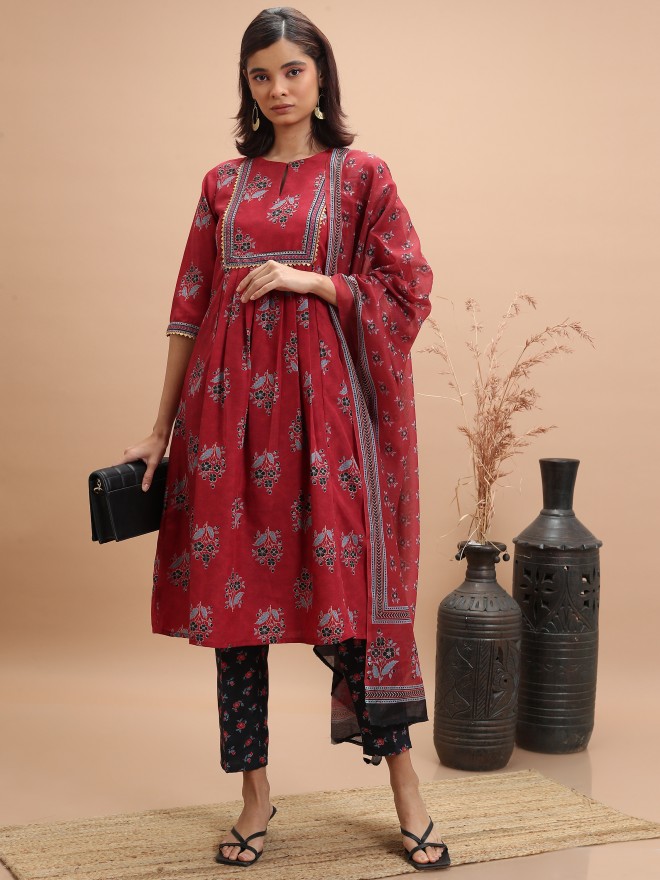 Ketch Women Red Printed Kurta Sets 