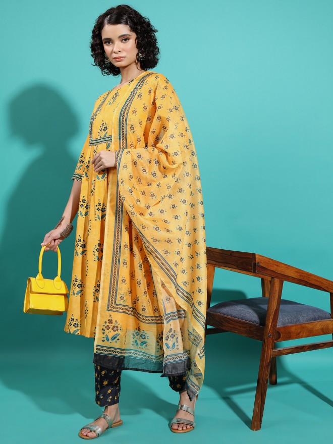 Ketch Women Mustard  Kurta Sets 