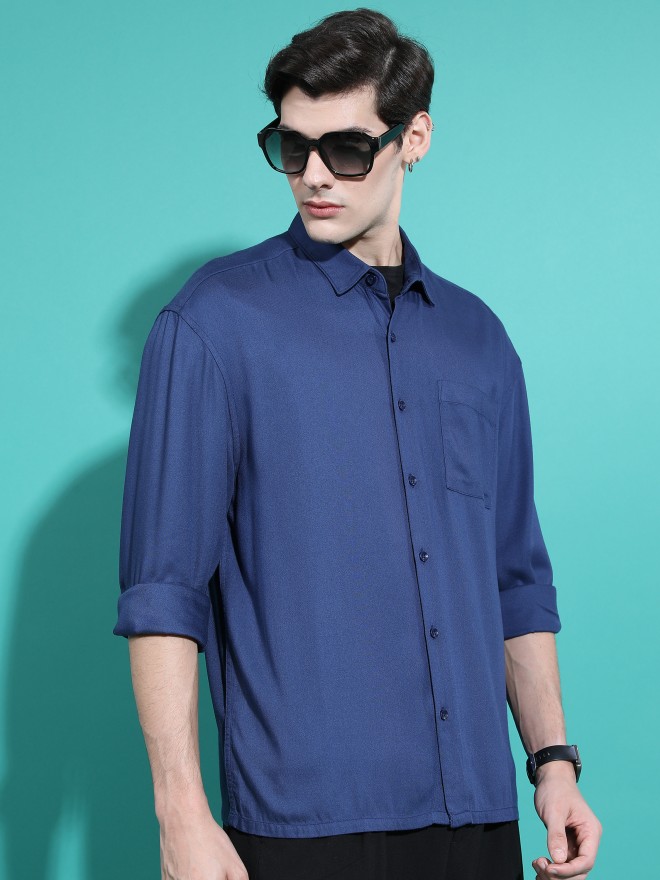 Highlander Men Blue Solid Oversized Fit Casual Shirts 