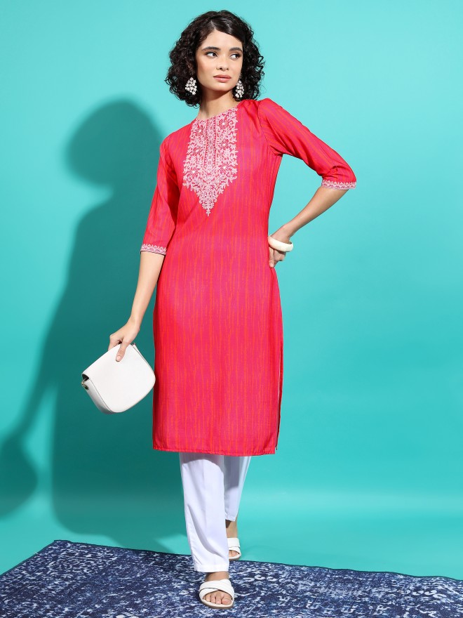 Vishudh Women Red Printed Straight Kurtas 