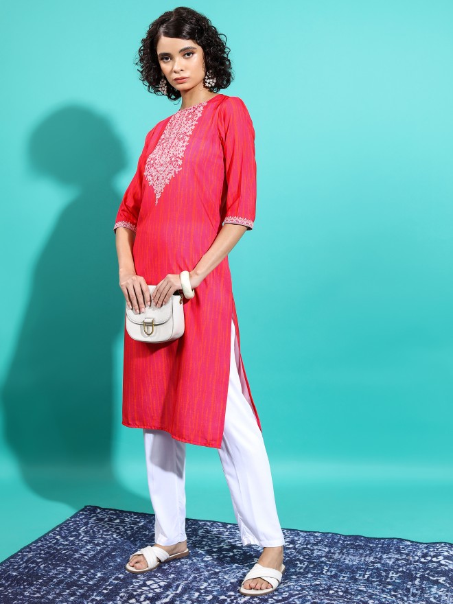 Vishudh Women Red Printed Straight Kurtas 