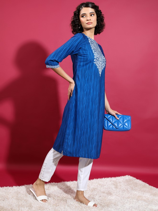 Vishudh Women Blue Printed Straight Kurtas 