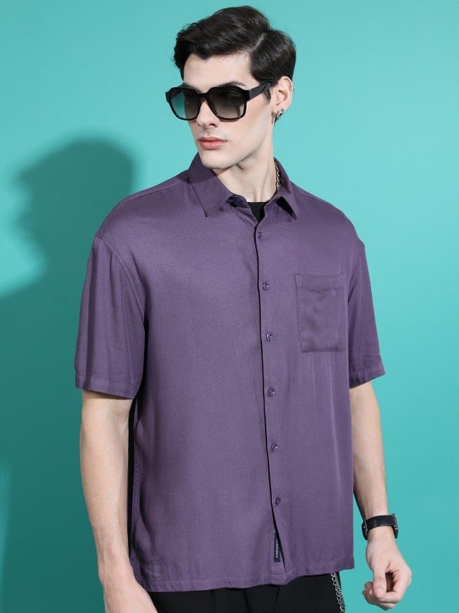 Highlander Men Purple Solid Oversized Fit Casual Shirts 