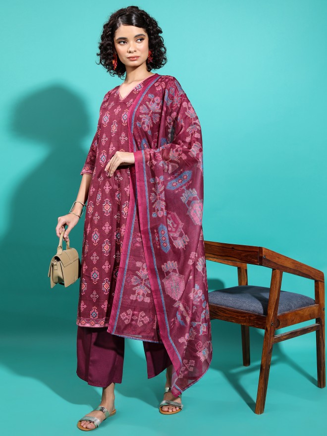 Vishudh Women Maroon Printed Kurta Sets 