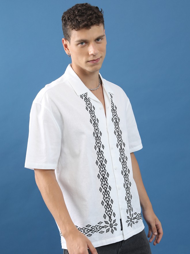 Highlander Men White Printed Oversized Fit Casual Shirts 