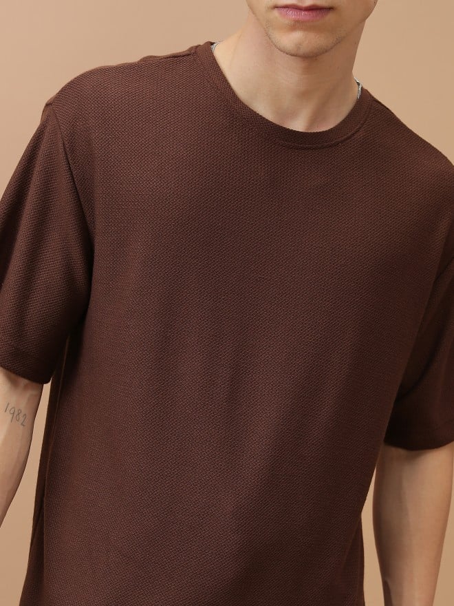 Highlander Men Brown Solid Round Neck T-Shirts 