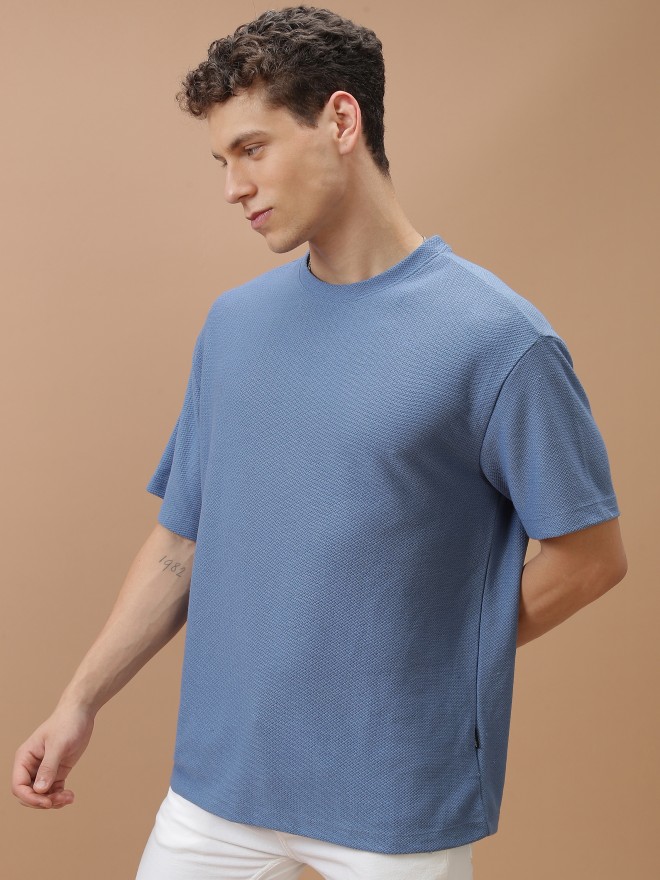 Highlander Men Blue Solid Oversized Fit T-Shirt