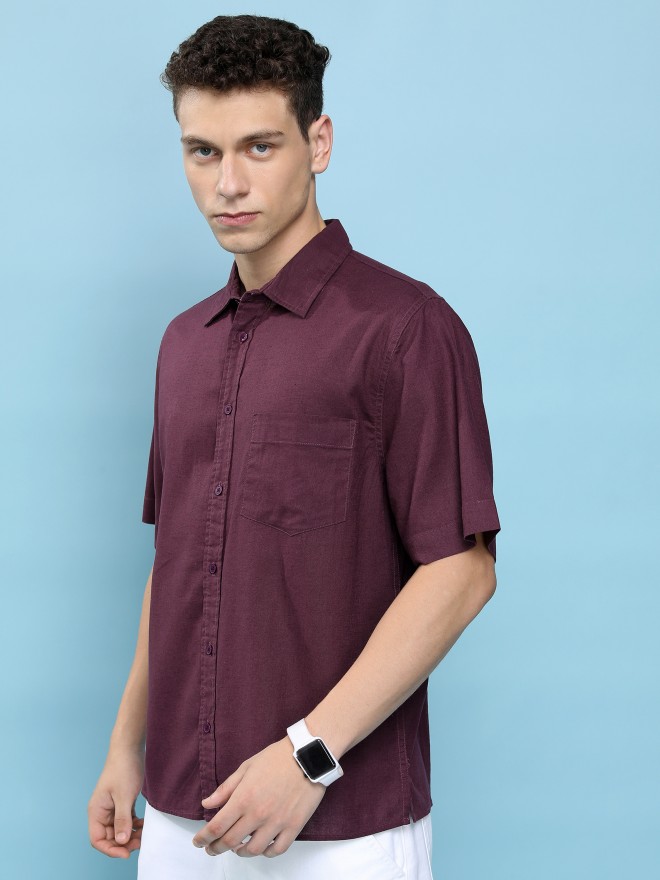 Highlander Men Maroon Solid Oversized Fit Casual Shirts 