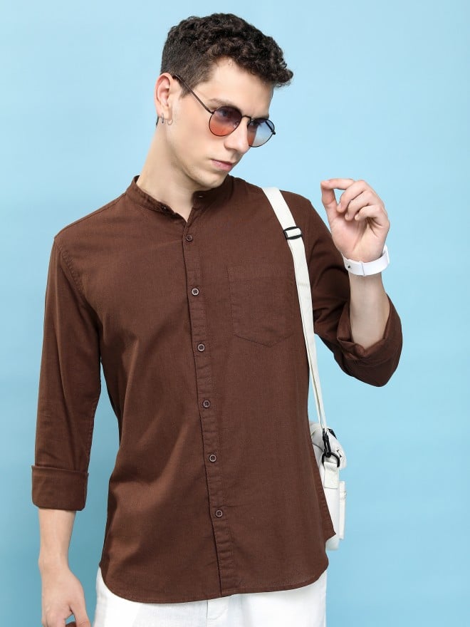 Highlander Men Brown Solid Slim Fit Casual Shirts 