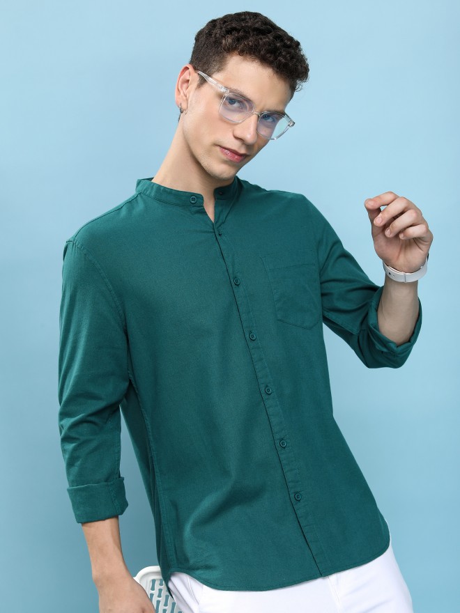 Highlander Men Green Solid Slim Fit Casual Shirts 