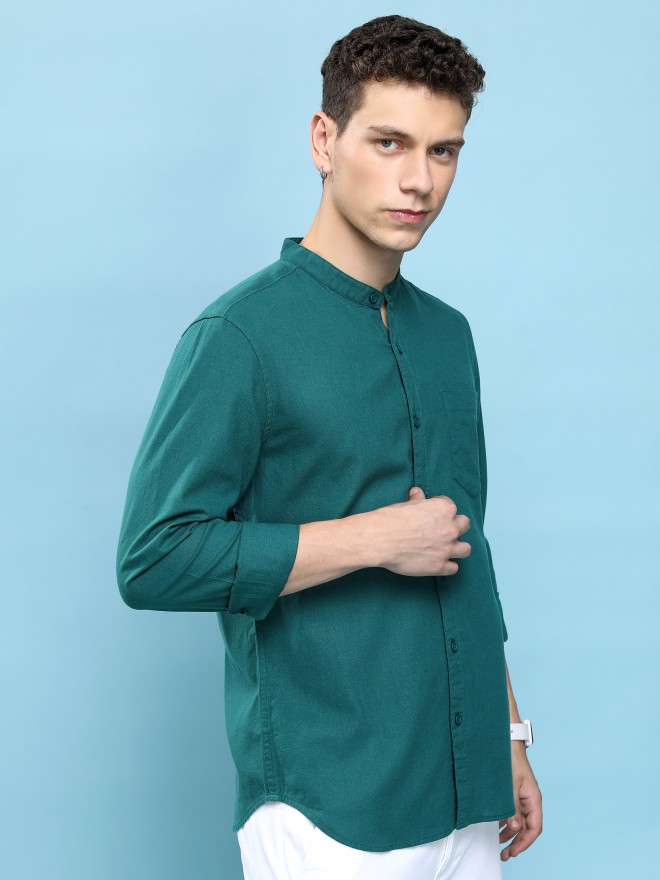 Highlander Men Green Solid Slim Fit Casual Shirts 