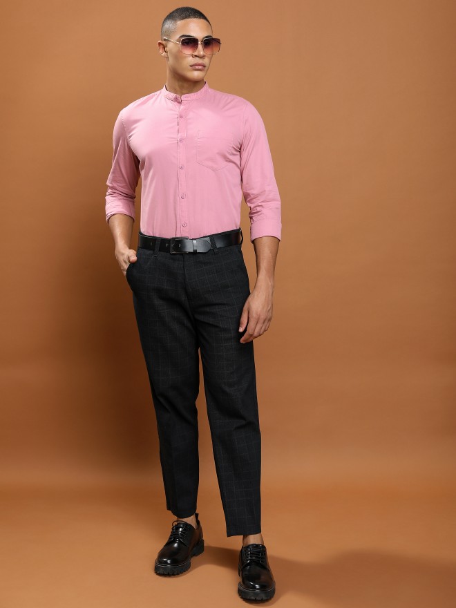 Highlander Men Pink Solid Slim Fit Casual Shirts 