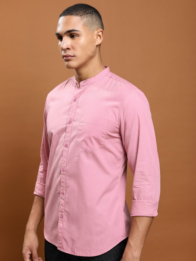 Highlander Men Pink Solid Slim Fit Casual Shirts 