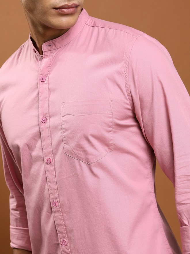 Highlander Men Pink Solid Slim Fit Casual Shirts 